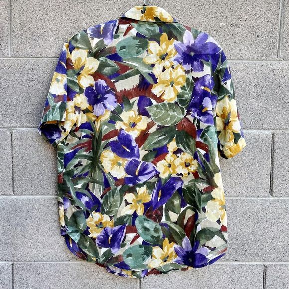 Medium Vintage Floral Button Down - Picture 3 of 3